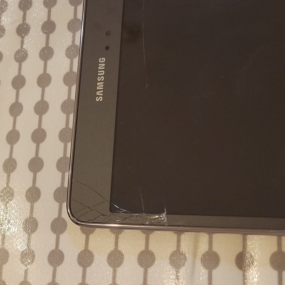 Samsung tab a - Picture 2 of 4